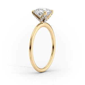 The Solitaire Petal Kamellie Set   With A 2.5 Carat Oval 18K Yellow Gold Moissanite