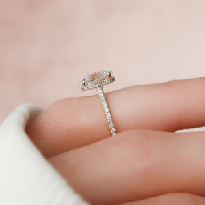 The Aline Set With A 1 Carat Oval 18K Yellow Gold Lab Diamond