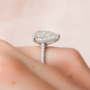 The Rachel Set With A 1 Carat Pear 14K White Gold Lab Diamond