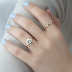 The Kamellie Set With A 1 Carat Cushion 14K Yellow Gold Lab Diamond