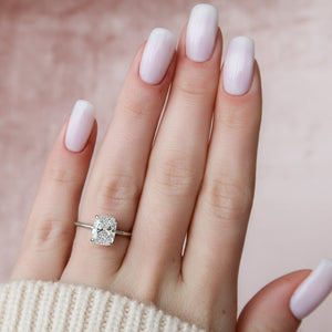 The Kamellie Set With A 1 Carat E. Cushion 18K White Gold Lab Diamond