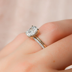 The Kamellie Set With A 2 Carat E. Cushion 14K Yellow Gold Lab Diamond
