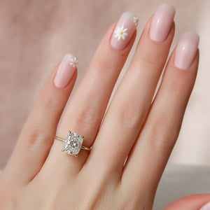 The Kamellie Set With A 2 Carat E. Cushion 14K Yellow Gold Lab Diamond