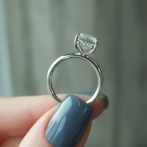 The Kamellie Set With A 1.5 Carat Emerald 18K White Gold Lab Diamond