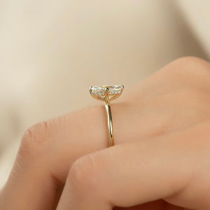 The Kamellie Set With A 1 Carat Marquise 14K Yellow Gold Lab Diamond