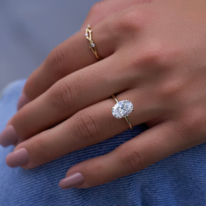 The Kamellie Set  With A 2.5 Carat Oval 18K Yellow Gold Moissanite