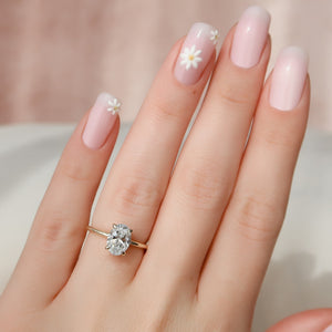 The Kamellie Set  With A 2.5 Carat Oval 18K Yellow Gold Moissanite
