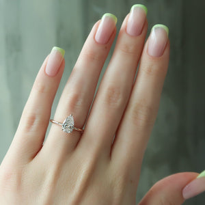 The Kamellie Set With A 1 Carat Pear 14K Rose Gold Lab Diamond