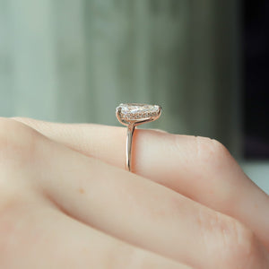 The Kamellie Set With A 1 Carat Pear 14K Rose Gold Lab Diamond