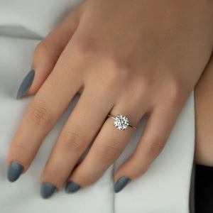 The Kamellie Set With A 2.5 Carat Radiant 18K Yellow Gold Lab Diamond