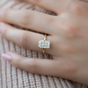 The Kamellie Set  With A 2.5 Carat Radiant 18K Yellow Gold Moissanite