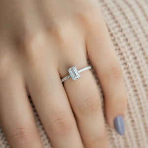 The Kamellie Set With A 1 Carat Emerald 14K White Gold Lab Diamond