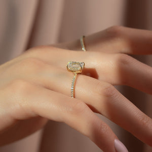The Pave Kamellie Set  With A 1.5 Carat Emerald 18K Yellow Gold Moissanite