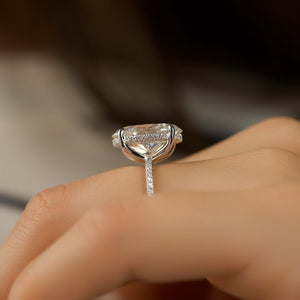 The Pave Kamellie Set  With A 2 Carat Oval 18K Yellow Gold Moissanite