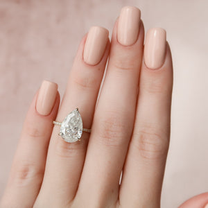 The Pave Kamellie Set With A 1 Carat Pear 14K Yellow Gold Lab Diamond