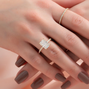 The Kamellie Set With A 1 Carat Radiant 18K Yellow Gold Lab Diamond