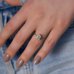 The Alice Set With A 1 Carat Emerald 18K Yellow Gold Lab Diamond
