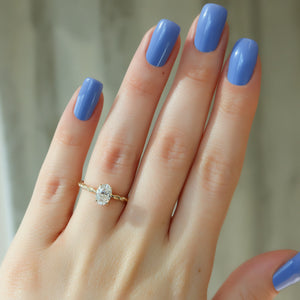 The Alice Set With A 1 Carat Oval 18K Yellow Gold Lab Diamond