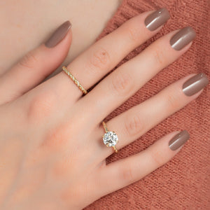 The Alice Set With A 1 Carat Round 18K Yellow Gold Lab Diamond