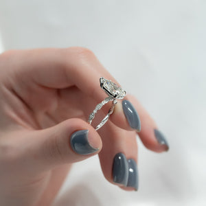 The Jasmine Set With A 1 Carat Pear 18K White Gold Lab Diamond
