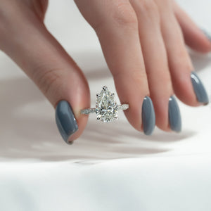 The Jasmine Set With A 1 Carat Pear 18K White Gold Lab Diamond