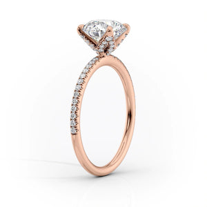 The Pave Petal Kamellie Set  With A 5 Carat Pear 18K Rose Gold Moissanite