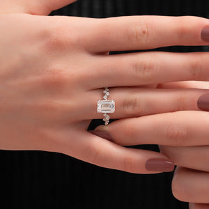 The Mia Set With A 1 Carat Emerald 18K White Gold Lab Diamond