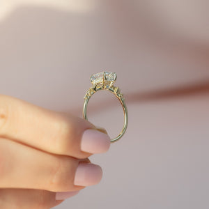 The Mia Set With A 1 Carat Emerald 18K Yellow Gold Lab Diamond