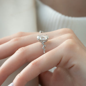 The Mia Set With A 1 Carat Oval 18K White Gold Lab Diamond