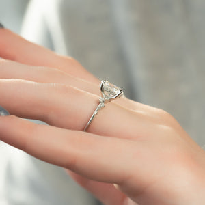 The Mia Set With A 1 Carat Oval 18K White Gold Lab Diamond