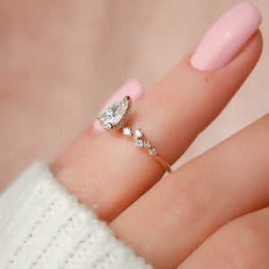 The Mia Set With A 1 Carat Pear 14K Rose Gold Lab Diamond