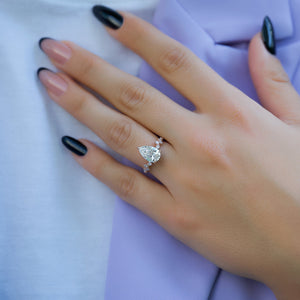 The Mia Set With A 1 Carat Pear 14K Rose Gold Lab Diamond