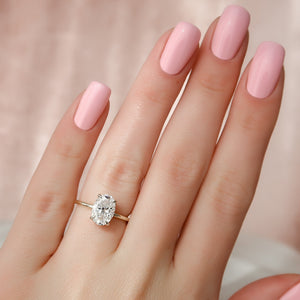 The Crown Kamellie Set  With A 2.5 Carat Oval 18K Yellow Gold Moissanite