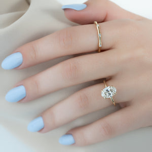 The Crown Kamellie Set  With A 2.5 Carat Oval 18K Yellow Gold Moissanite