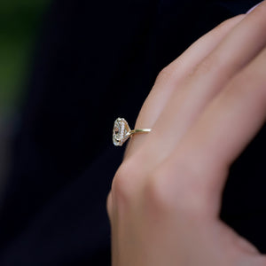 The Crown Kamellie Set  With A 2.5 Carat Oval 18K Yellow Gold Moissanite