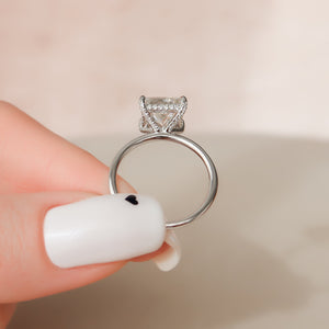 The Crown Kamellie Set  With A 2.5 Carat Princess 14K White Gold Moissanite