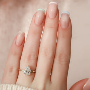 The Crown Kamellie Set  With A 2.5 Carat Pear 14K Yellow Gold Moissanite