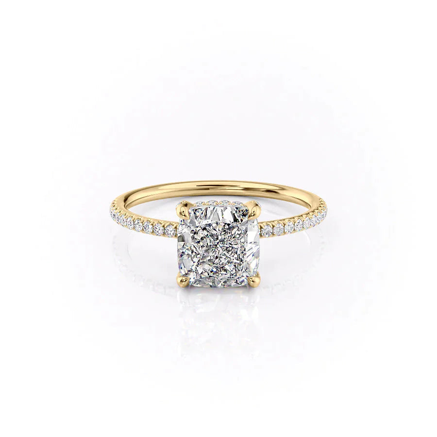 The Pave Crown Kamellie Set  With A 4.5 Carat Cushion 18K Yellow Gold Moissanite