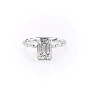The Crown Kamellie Set  With A 4 Carat Emerald 18K White Gold Moissanite