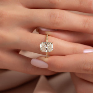 The Pave Crown Kamellie Set With A 1 Carat E. Cushion 14K Yellow Gold Lab Diamond