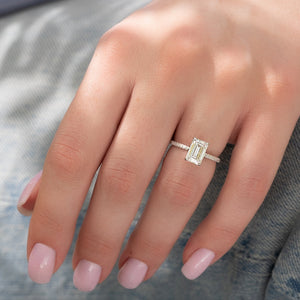 The Pave Crown Kamellie Set  With A 4.5 Carat Emerald 14K White Gold Moissanite