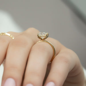 The Pave Crown Kamellie Set  With A 1 Carat Princess 14K Yellow Gold Moissanite