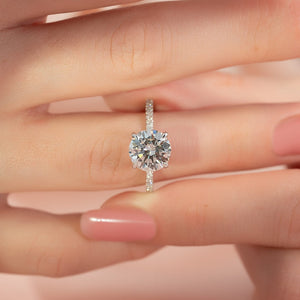 The Pave Crown Kamellie Set With A 1.5 Carat Round 18K White Gold Lab Diamond