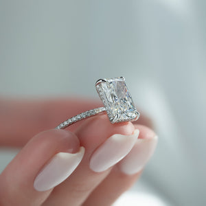 The Pave Crown Kamellie Set  With A 4 Carat Radiant 14K White Gold Moissanite