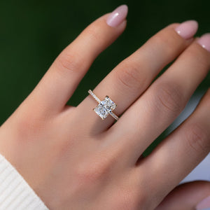 The Pave Crown Kamellie Set With A 1 Carat Radiant 18K Yellow Gold Lab Diamond