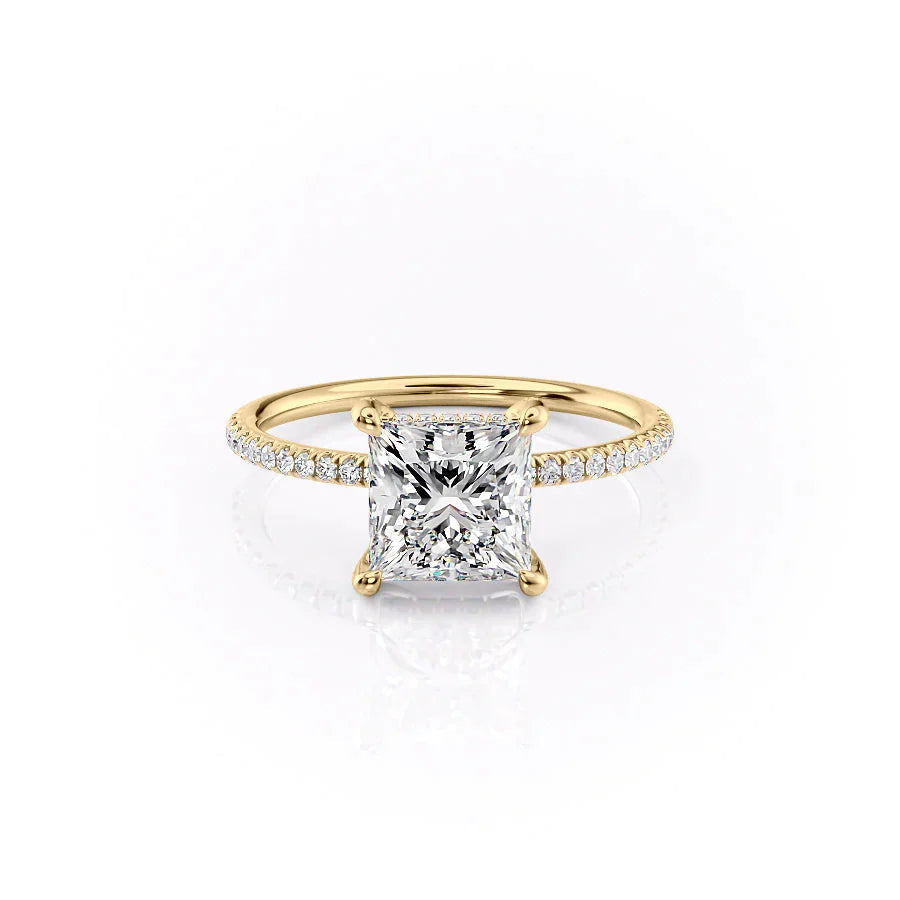 The Pave Crown Kamellie Set  With A 2 Carat Princess 18K Yellow Gold Moissanite