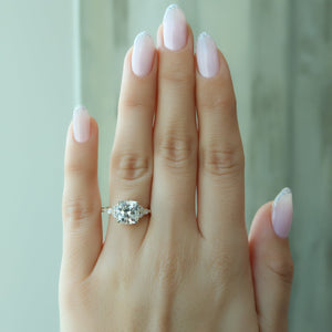 The Kristen Set With A 1 Carat Cushion 18K Yellow Gold Lab Diamond