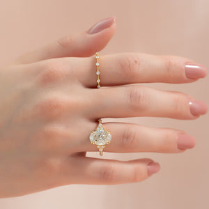 The Kristen Set With A 1 Carat Oval 18K Yellow Gold Lab Diamond