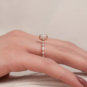 The Lindsey Set With A 1 Carat Cushion 14K Rose Gold Lab Diamond