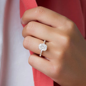 The Lindsey Set With A 1 Carat E. Cushion 18K Yellow Gold Lab Diamond